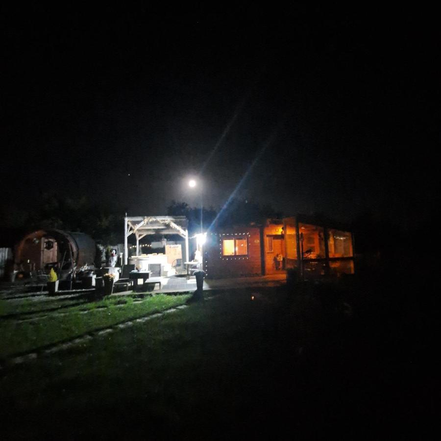 The Ranch Cabin Rathdowney エクステリア 写真